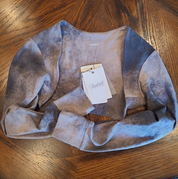 Bombshell bodysuit and shrug - Picture 4 of 7